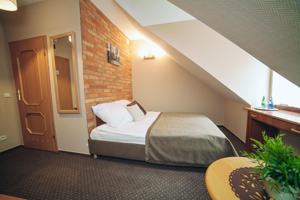 Hubertus Aparthotel & Restaurant & Horse Club Старогард-Гданьский Номер фото