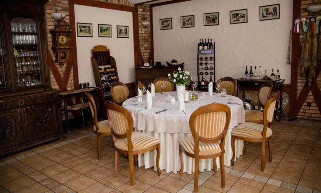 Hubertus Aparthotel & Restaurant & Horse Club Старогард-Гданьский Экстерьер фото
