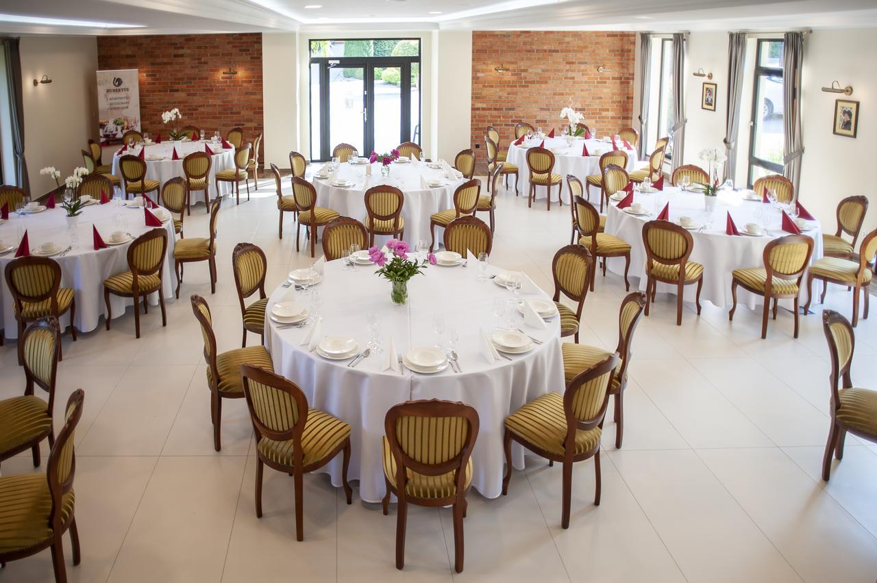 Hubertus Aparthotel & Restaurant & Horse Club Старогард-Гданьский Экстерьер фото